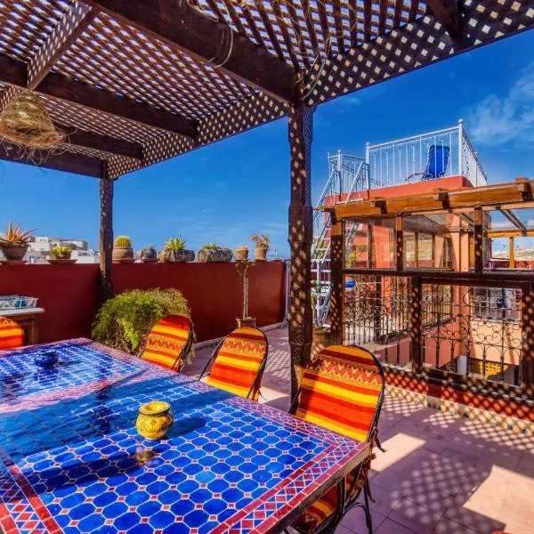Keriad - Magnifique Riad - Rooftop - 8 Px, ξενοδοχείο σε Aourir