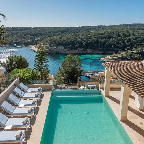 Luxury Villa with panoramic sea views, hótel í Sol de Mallorca