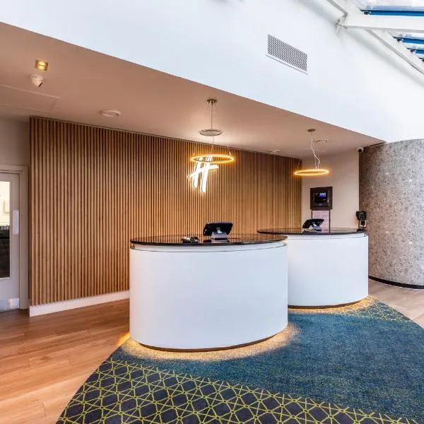 Holiday Inn London Sutton by IHG, hotel in Sutton
