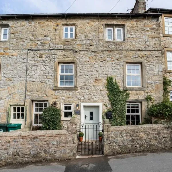 Primrose Cottage with Log Burner (Dog Friendly) – hotel w mieście Settle