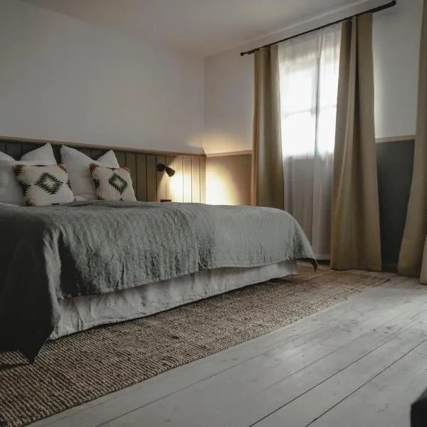 Kastanienhof Pfettrach, hotel v destinaci Altdorf