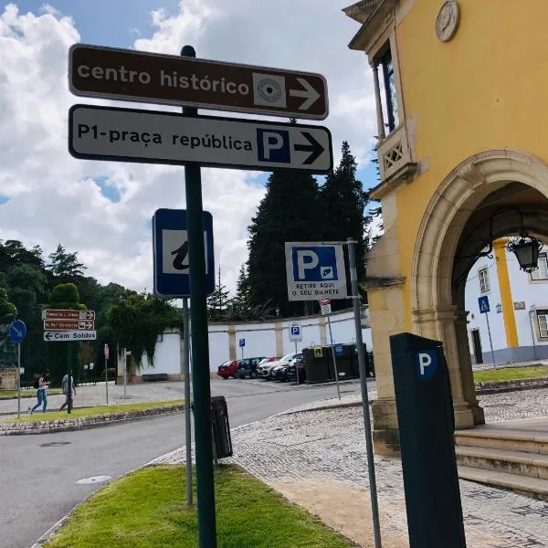 Pé do Castelo Casinha - pet friendly & garage, hotel in Tomar