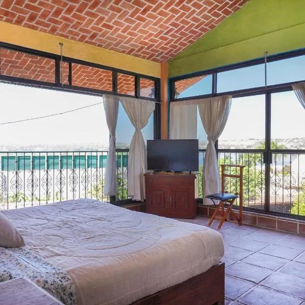 Casa Cayetana Teques, hotel v destinaci Tequesquitengo
