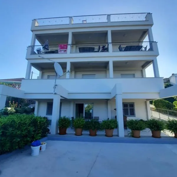 Apartment Blue Eyes, hotel v destinaci Podstrana