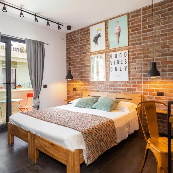 Old Rooms, hotel a Quartu SantʼElena