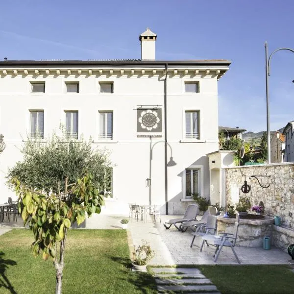 Villa di Cazzano - BioLuxury Living, хотел в Соаве