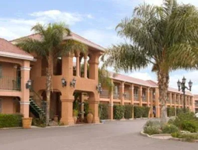 Merced Inn & Suites, hotel in Merced
