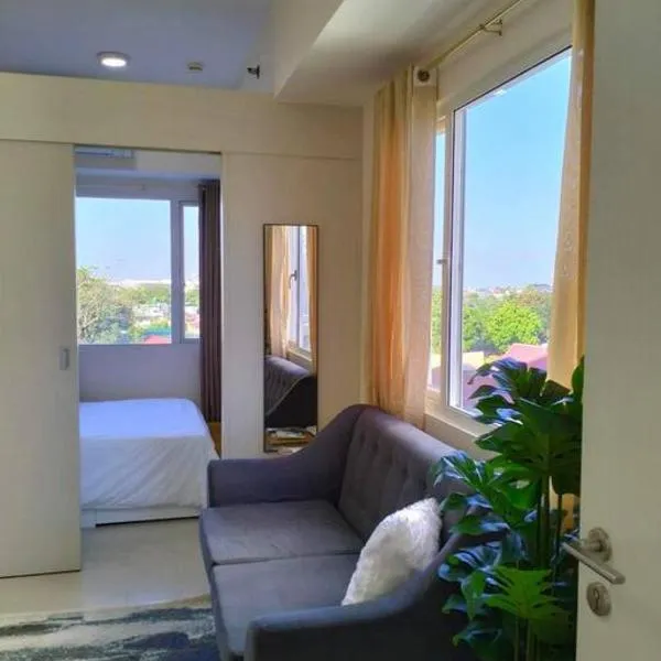 Flexi Unit 1BR or 2BR convertible at South Residences Las Pinas, hotel in Manila