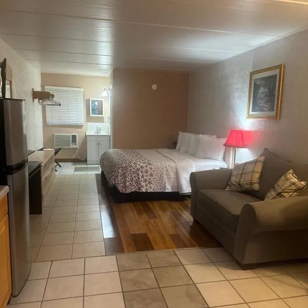 THE FLORIDIAN INN, khách sạn ở Clearwater