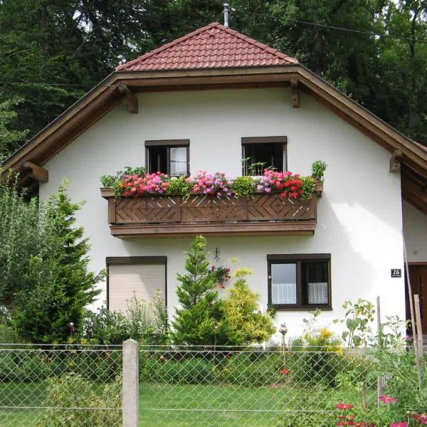 Maria's Ferienwohnung, hotel v destinácii Laakirchen