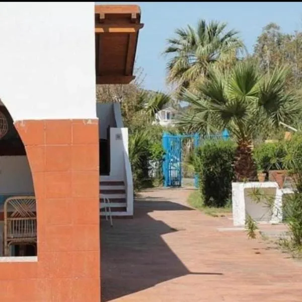 Villetta Fumarola con piscina gratuita dal 18 Luglio al 30 Agosto, Hotel in Vulcano