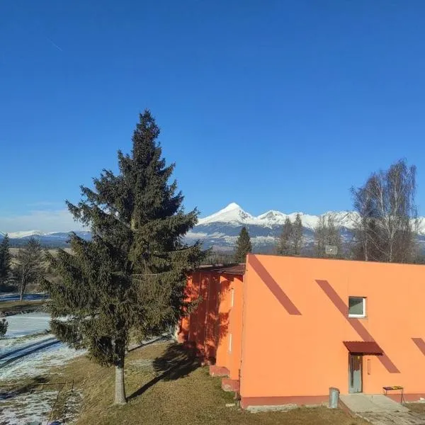 Ubytovňa Kriváň, hotel v destinaci Važec