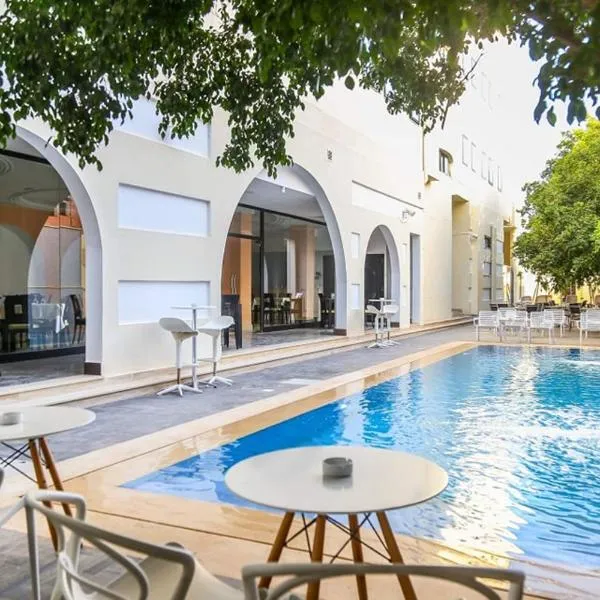 Hotel KSAR DHIAFA by PLAZA HOTELS & RESORTS, hotel in Sidi Bouzid