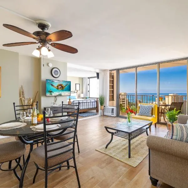 Stylish Ocean View Condo Near Waikiki Beach with Free Parking!, ξενοδοχείο στη Χονολουλού