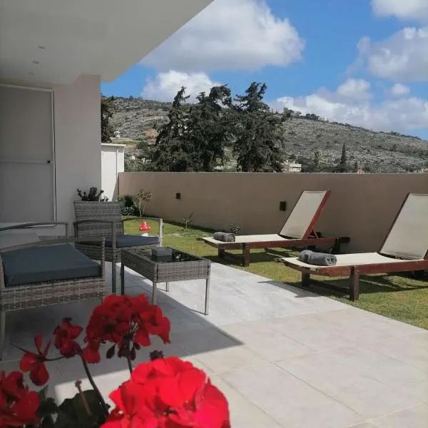 Sunrise Apartment 2, Hotel in Souda