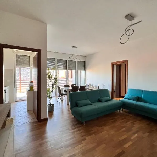 APPARTAMENTO DE LUXE GIADA, hotel v destinaci Boloňa