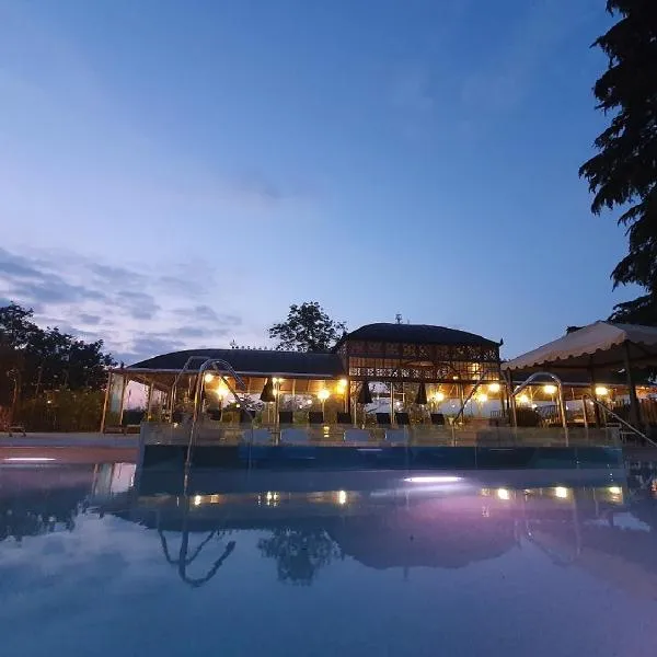 Hotel Villa Beccaris, hotel v destinaci Monforte dʼAlba