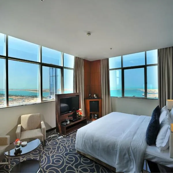 Ramada Abu Dhabi Corniche, hotel em Abu Dhabi
