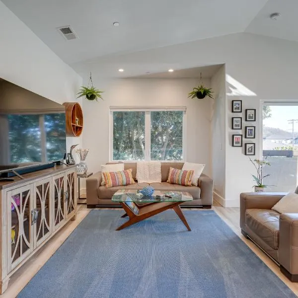 Half Moon Bay Vacation Rental 1 Mile to Beach!, hotel in Half Moon Bay