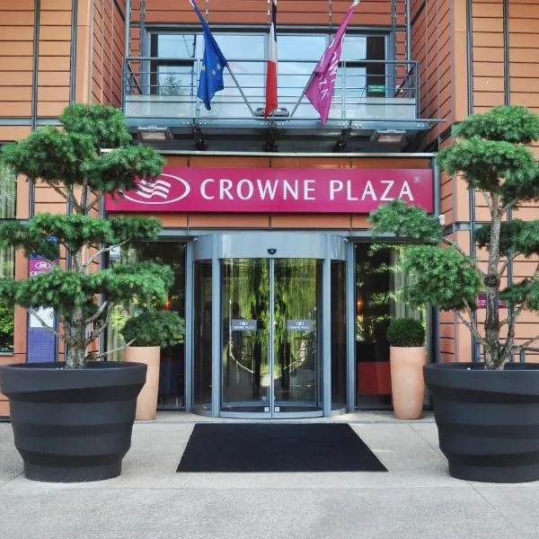 Crowne Plaza Lyon - Cité Internationale, отель в городе Мирибель