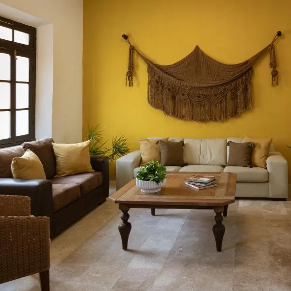 Casa Ubicada en el corazon de Merida, AC y piscina!, hotel in Mérida