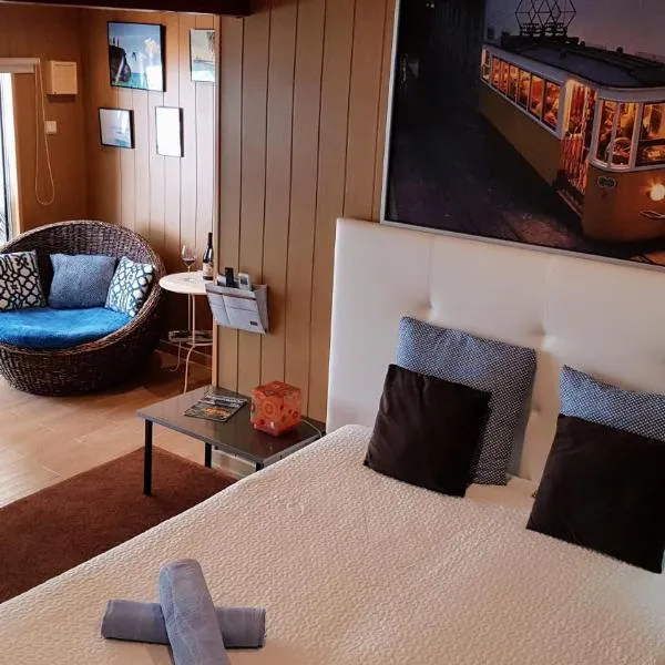 Room near the airport, hotel v destinaci Maia