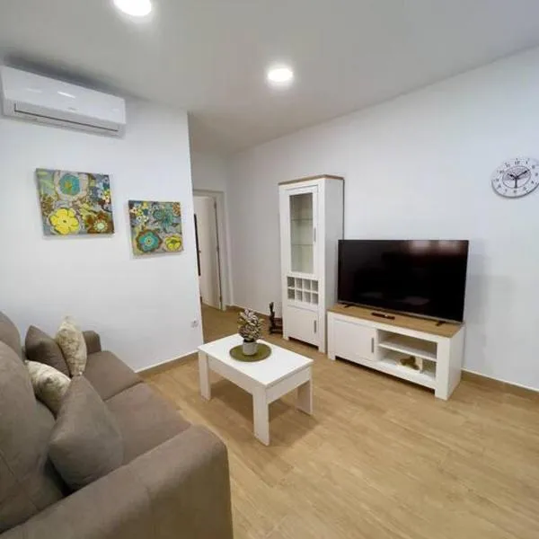 RockSide Residences Suites La Línea, hotel in La Línea de la Concepción