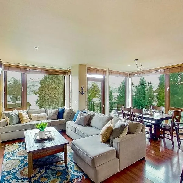 Chelan Resort Suites Coco Chelan 212, hotel in Chelan