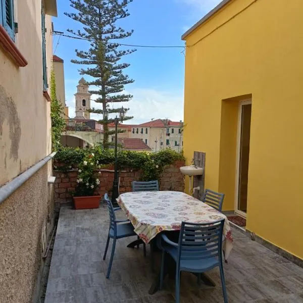 Casa Ribes, hotell sihtkohas Santo Stefano al Mare