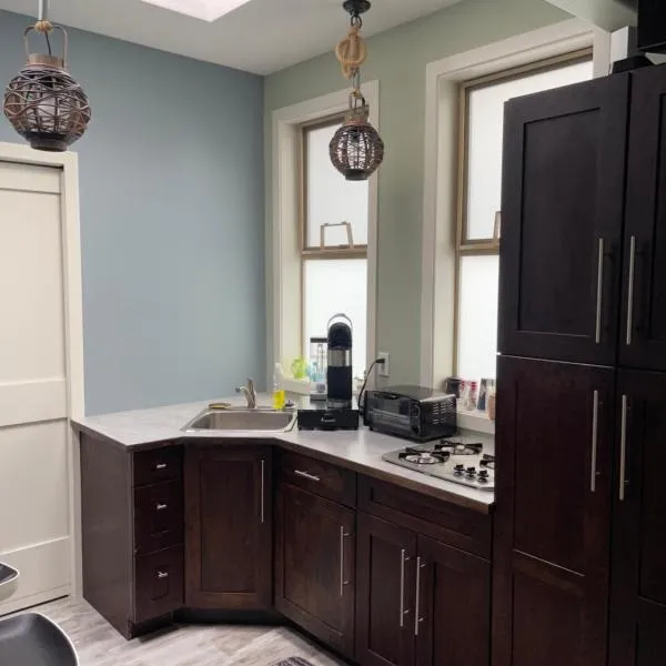 Bright and Cozy 1 Bedroom Suite, hotel v destinaci Gold River