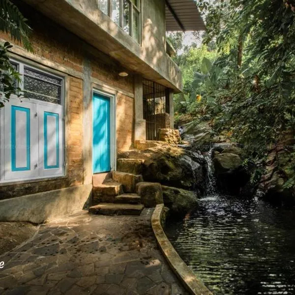 River Edge Eco Resort, hotel in Kitulgala