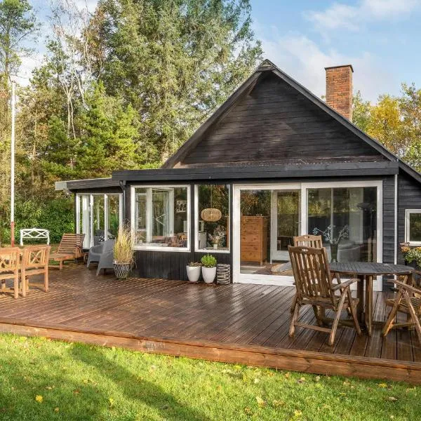 2 Bedroom Lovely Home In Hemmet, Hotel in Hemmet