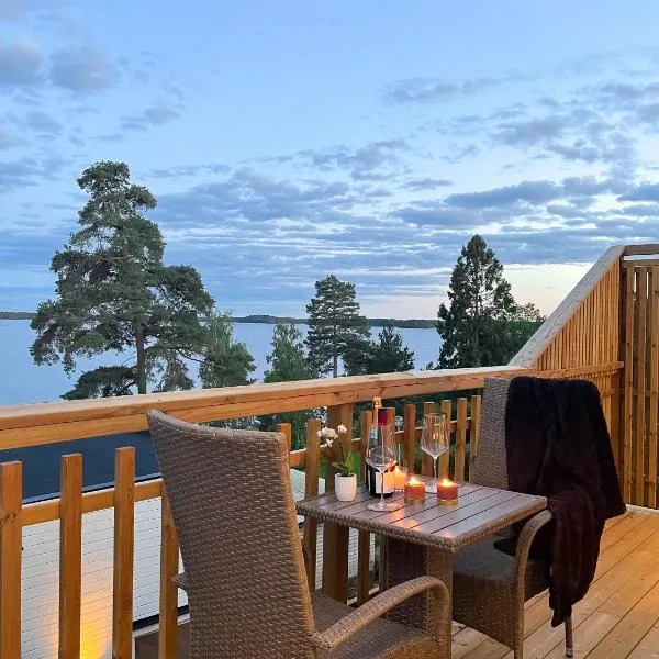 New lakehouse - amazing sea view and private pier!, khách sạn ở Stockholm