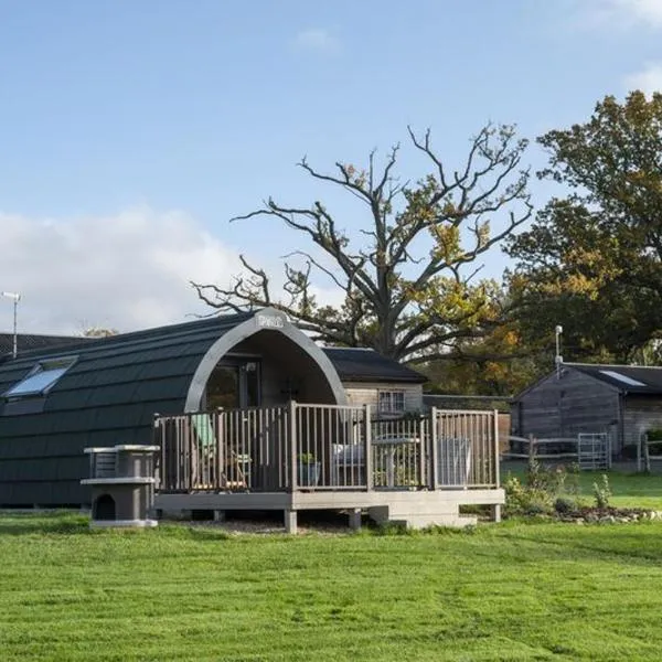 Little Quarry Glamping Bed and Breakfast, hotel v destinaci Tonbridge