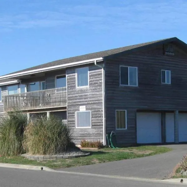 Coquille Point Condo, hotel in Bandon