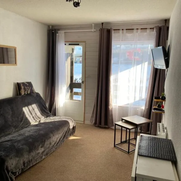 Bel appartement 4 à 6 couchages au pied des pistes à Superbagneres, hotel v destinaci Saint-Aventin