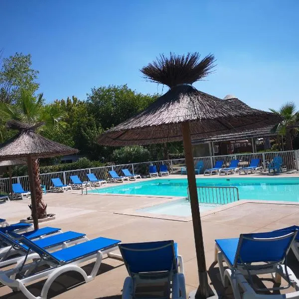 Camping Le Fou du Roi, hotel v destinaci Lansargues