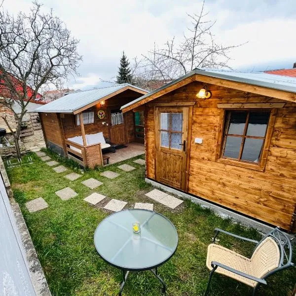 Chatky Daniel-Mikulov, a private campsite just for you, hotel v destinaci Mikulov