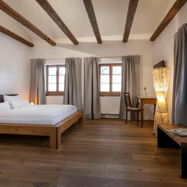 Gasthaus Unterwirt, hotell sihtkohas Fridolfing