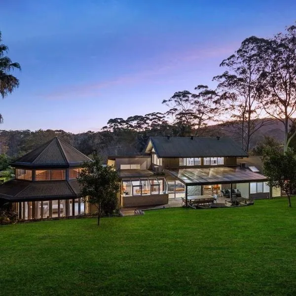 Moroccan Acreage -Heated Pool w Slide -PlayBarn, ξενοδοχείο σε Holgate