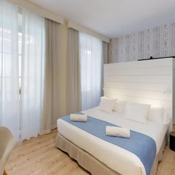 Madeinterranea Suites, hotel di Churriana