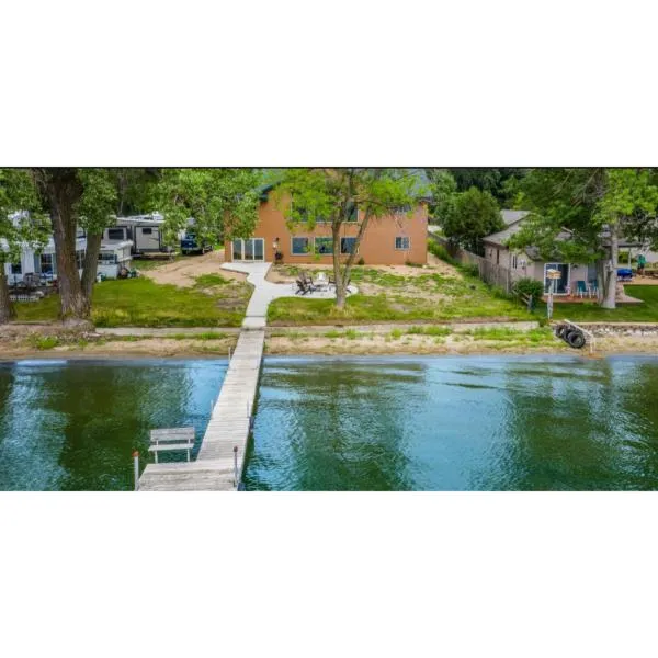 Canary Beach Resort, hotel in Glenwood
