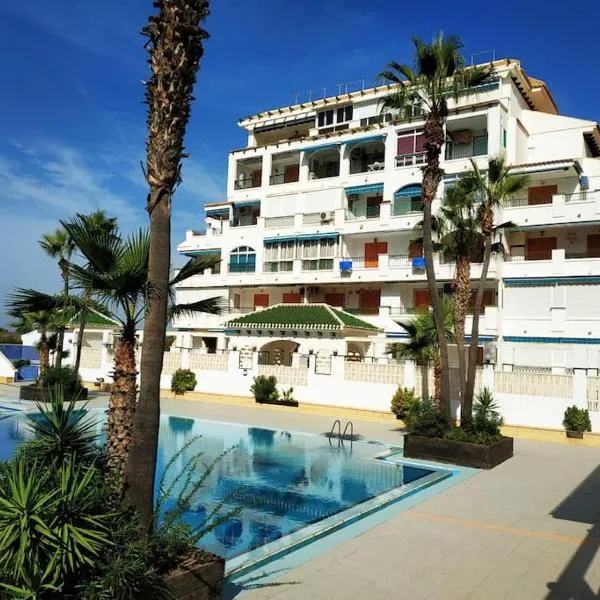 Квартира с одной спальней в 300 метрах от моря, hotel in La Mata