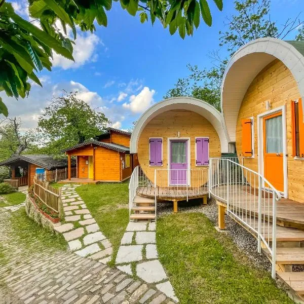 Glamping Villaggio Parco Dei Castagni 4 stelle, hotel en Montecreto