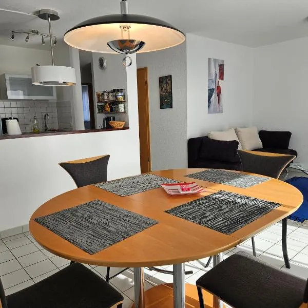 Komfortables 3-Zimmer Apartment in Schwetzingen zwischen Mannheim und Heidelberg, ξενοδοχείο σε Schwetzingen