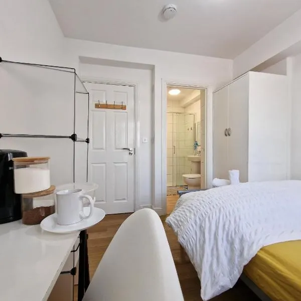 Nice Living Serviced Accommodations 4, hotel v destinaci Coventry
