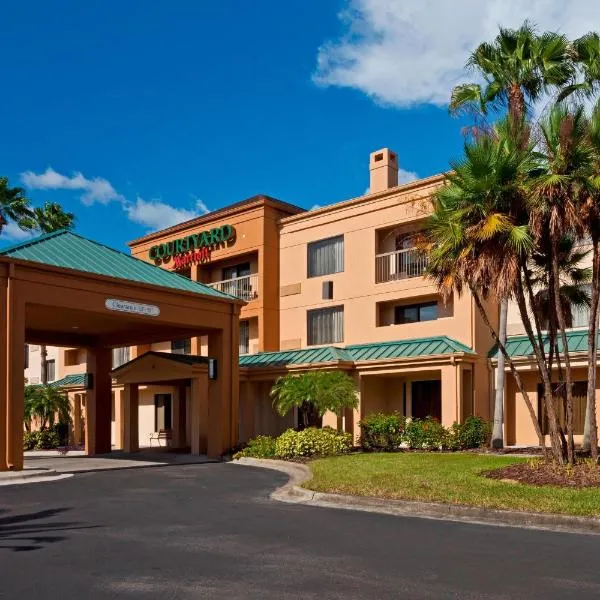 Courtyard Tampa Brandon, hotel di Seffner