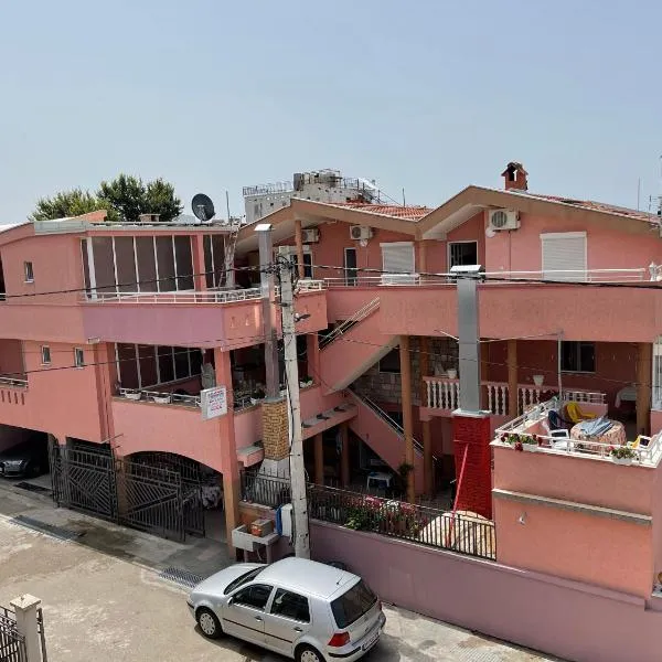 Apartments Zeneva, hotel v destinaci Donji Štoj
