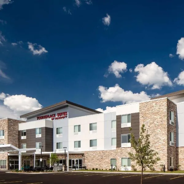 TownePlace Suites By Marriott Milwaukee West Bend, hotel in Hartford