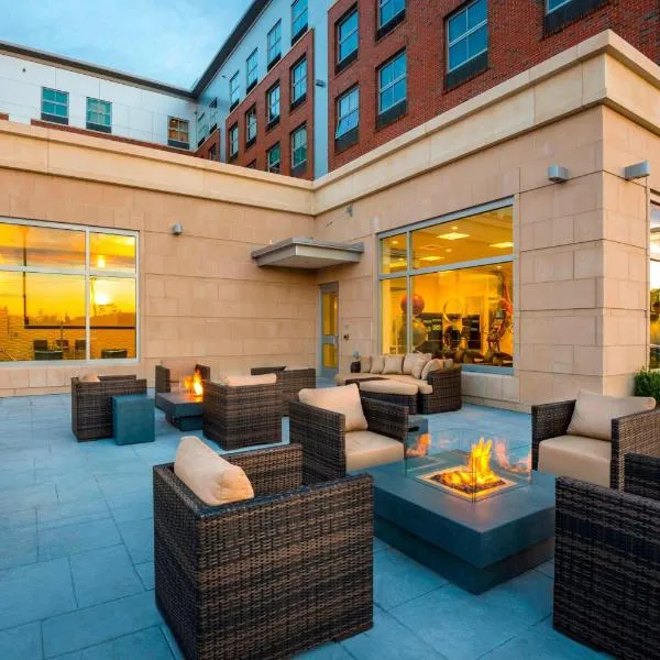 Residence Inn by Marriott Boston Needham, hotel em Wellesley